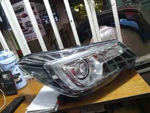 Subaru Forester 8v Headlight
