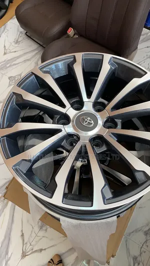 Hillux Double Cabin Sports Rims Size 18 Set