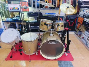 Tama 3 Stand Drumset