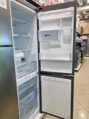 Samsung Bottom Mount Freezer Refrigerator Rb33j3611s9