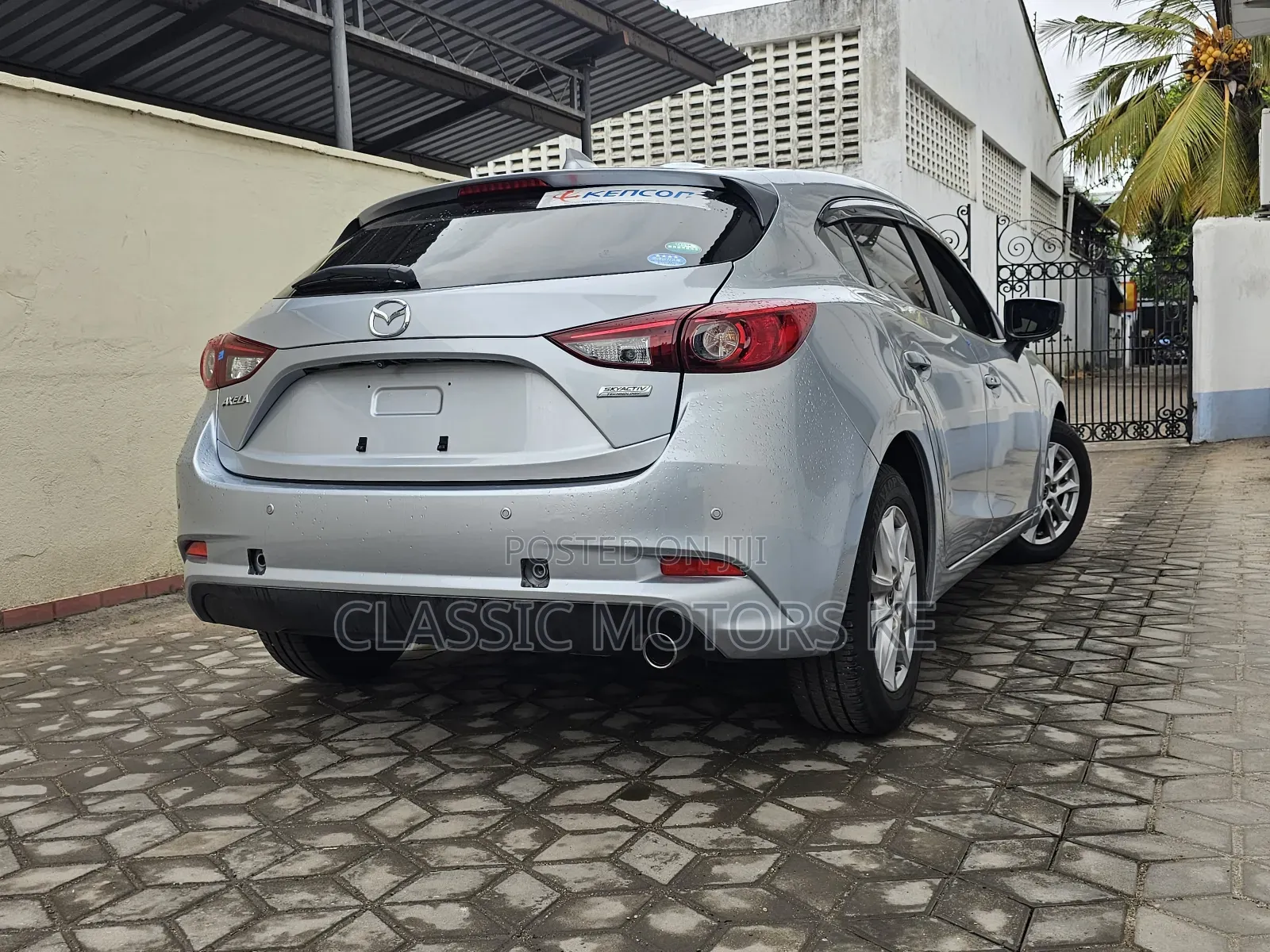 Mazda Axela 2018 Silver