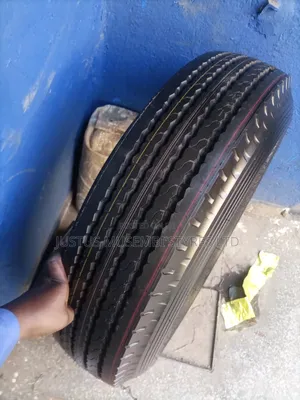 10r17.5 Bridgestone Tyres