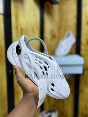 Yeezy Foam Runner (Original)