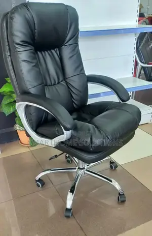 Black Executive Boss Managerial Office Chair a/09c