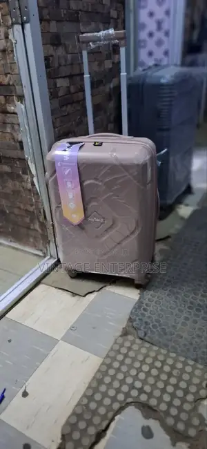 Single Unbreakable Suitcase