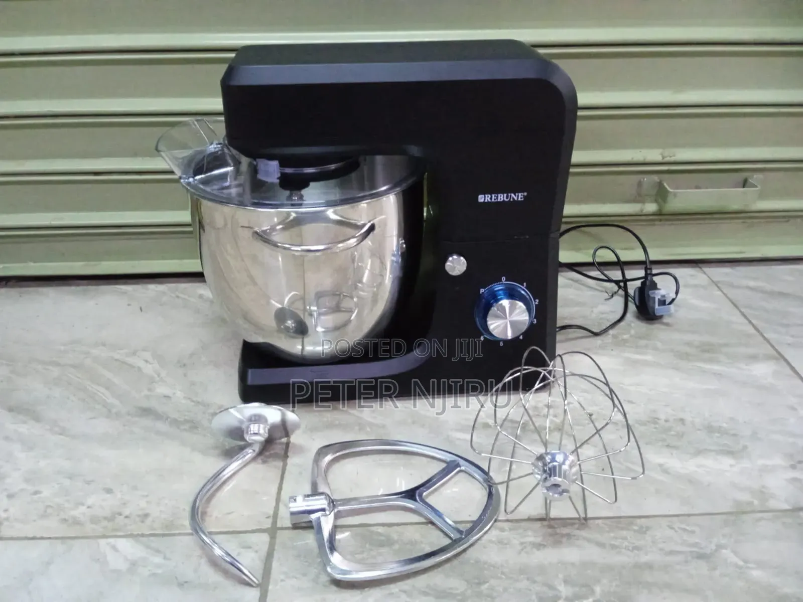 7 L Mixer Silver and Black