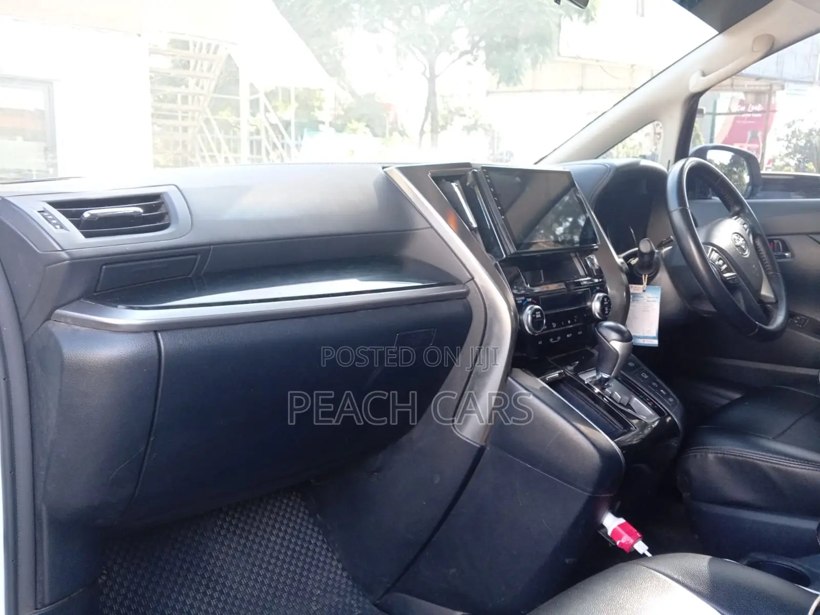 Toyota Alphard 2017 White