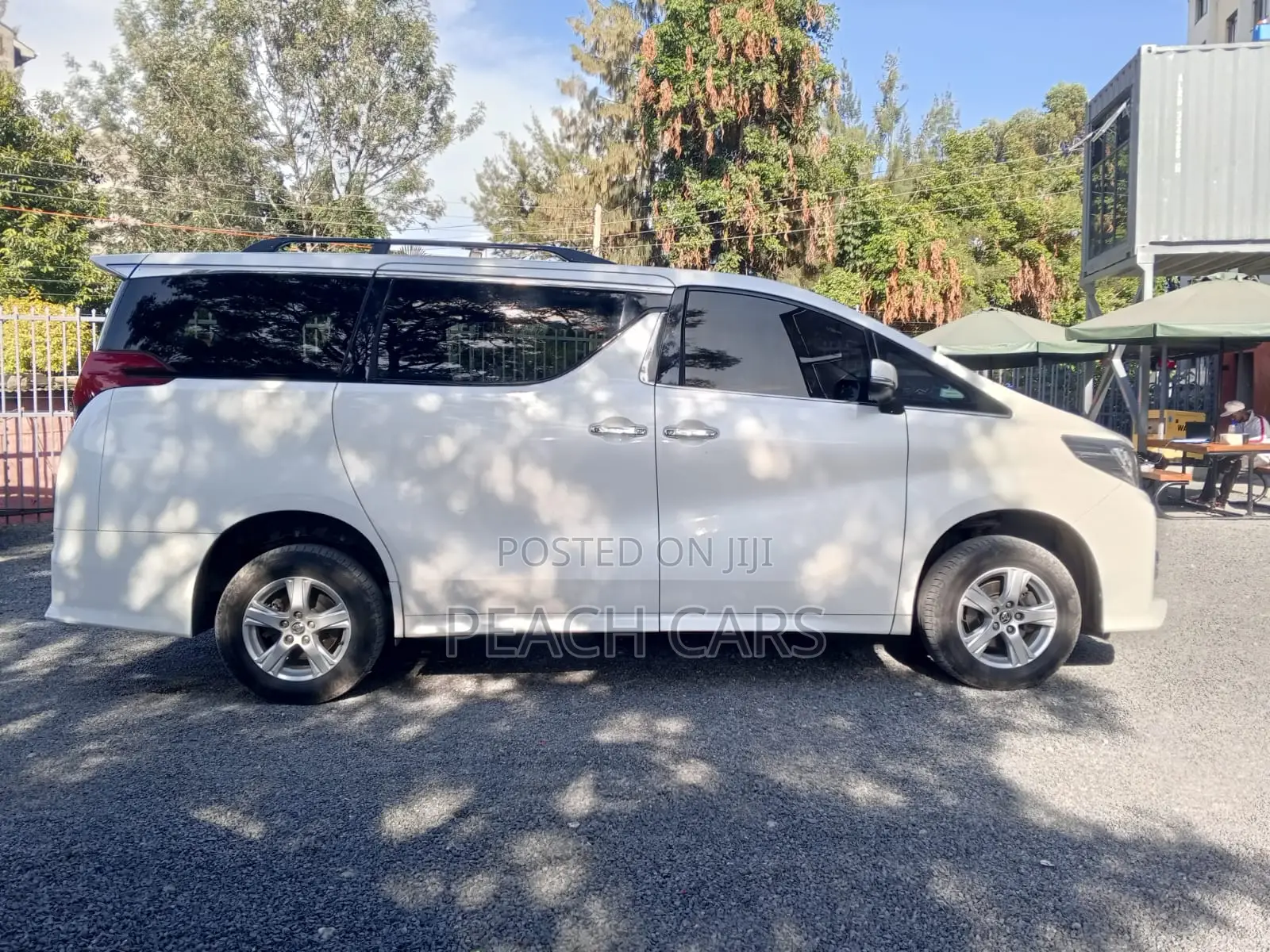 Toyota Alphard 2017 White