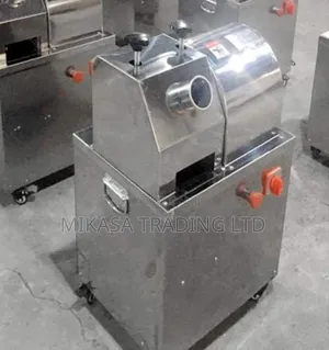 Sugarcane Juicer Machine
- Electric and Battery Operated