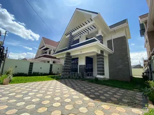 4bdrm Maisonette in Membly Estate for sale