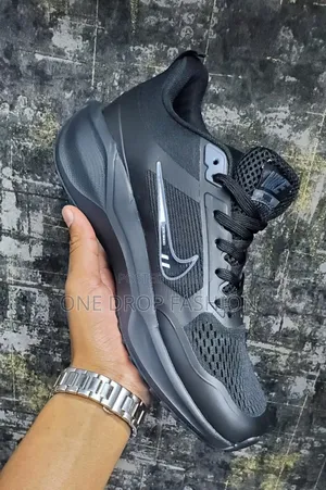 Nike Zoomer Sizes (40-45)