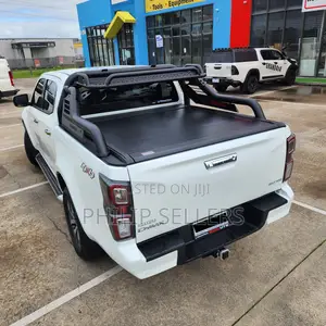 Night Fury Rollbar With a Roof Basket