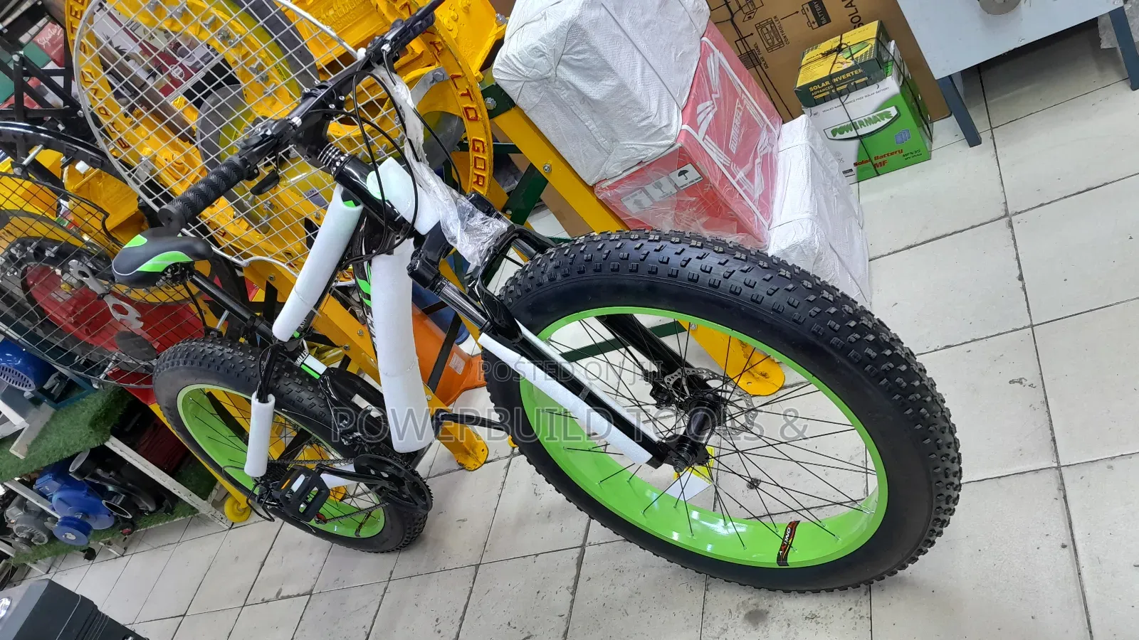 Mountain Bicycle With Fat Tyre Size 26 Fully Geared