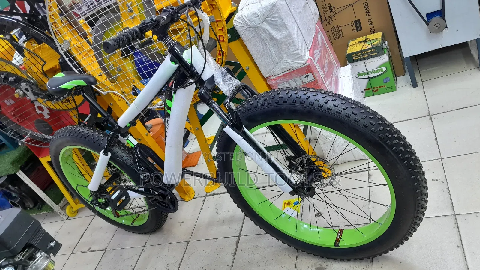 Mountain Bicycle With Fat Tyre Size 26 Fully Geared