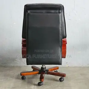 Office Chairs: Reclining Directors Chair With Wooden Armrest