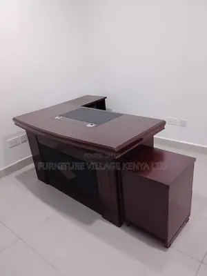 Executive Desk; 1400mm L-Shaped Imported Manager's Table