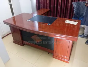 1.6m Mahogany Executive Office Desk
