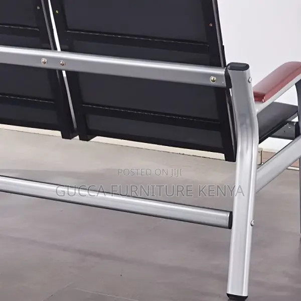 Sofas: Tear Resistant Office 5-Seater Sofa Set