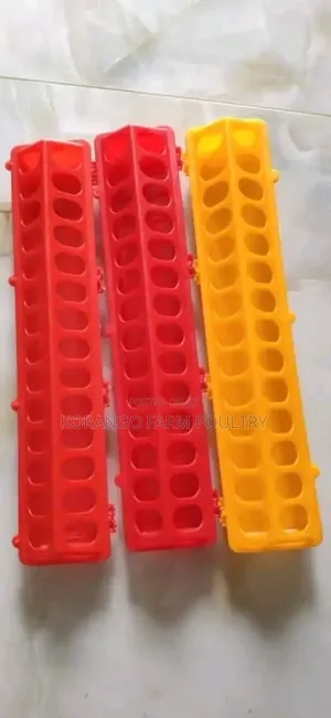 14 Holes Chicks Feeders