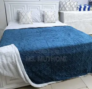 Warm , Comfy Sherpa Fleece Blanket*/ Throw Blanket
