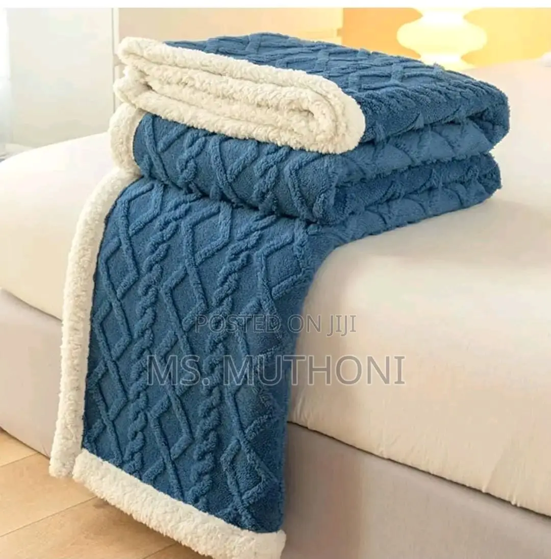 Warm , Comfy Sherpa Fleece Blanket*/ Throw Blanket