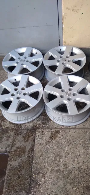 Size 16inch Nisan Sport Rims
