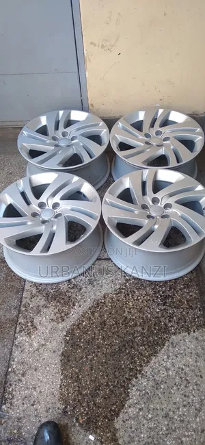 Size 19inch Range Rover Sport Rims