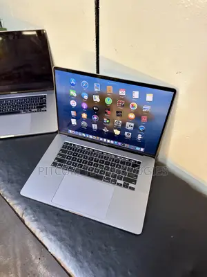 Laptop Apple MacBook Pro 2019 32GB Intel Core I9 SSD 1T