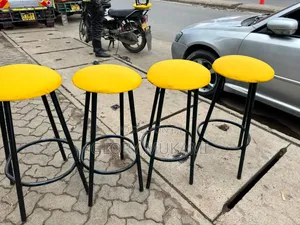 Yellow Stacking Restaurants And Bar Stoos