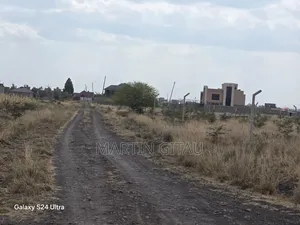 Kamakis - Kiratina Plots on Eighth Acre