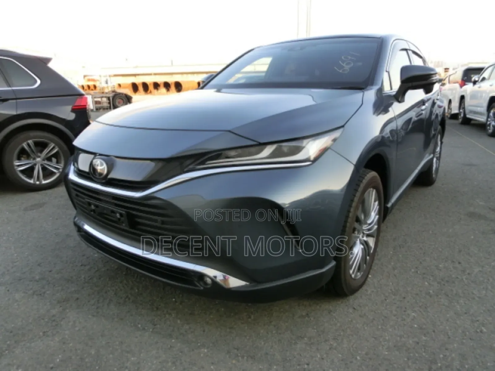 Toyota Harrier 2.0 2021 Blue