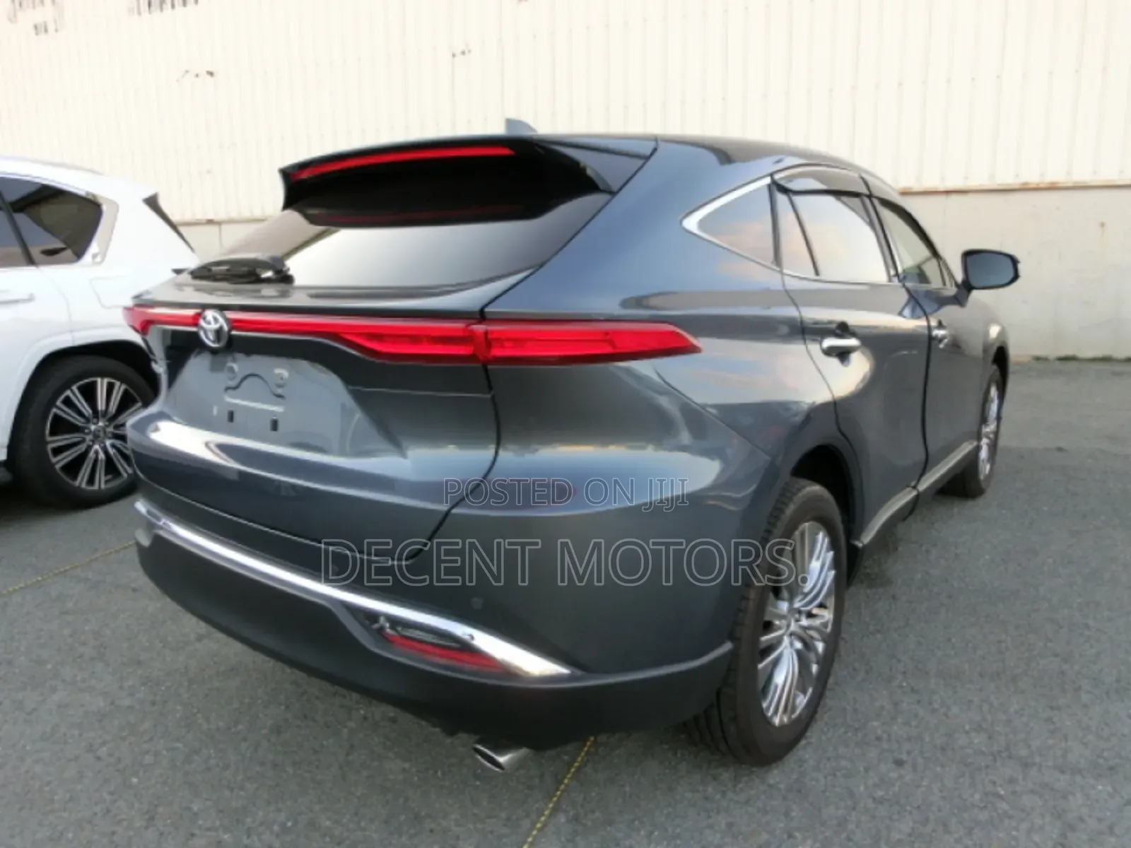 Toyota Harrier 2.0 2021 Blue