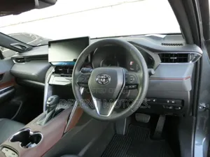 Toyota Harrier 2.0 2021 Blue