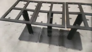 Dining Metal Legs Stand With Heavy-Duty Metal.