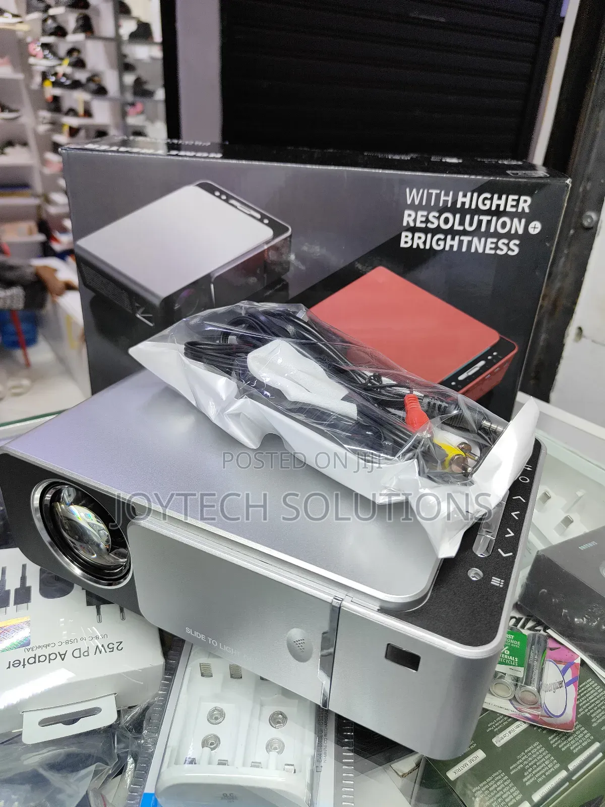Projector High Resolution T6 Android 1280hd .Wifi Bluetooth