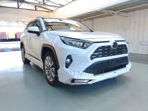 Toyota RAV4 2019 White