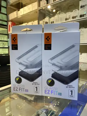 iPhone 16 Pro Spigen Glass Screen Protector Auto Fit Privacy