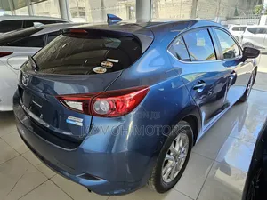 Mazda Axela 2018 Blue