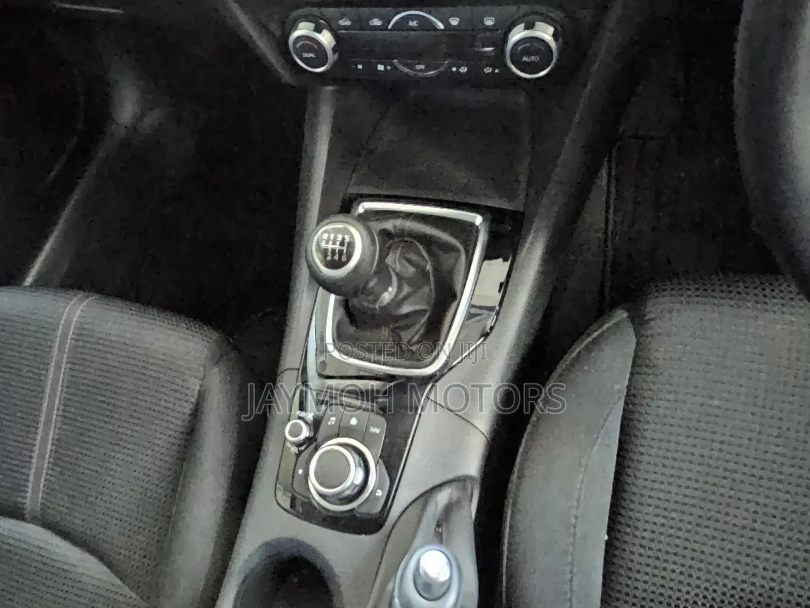 Mazda Axela 2018 Blue