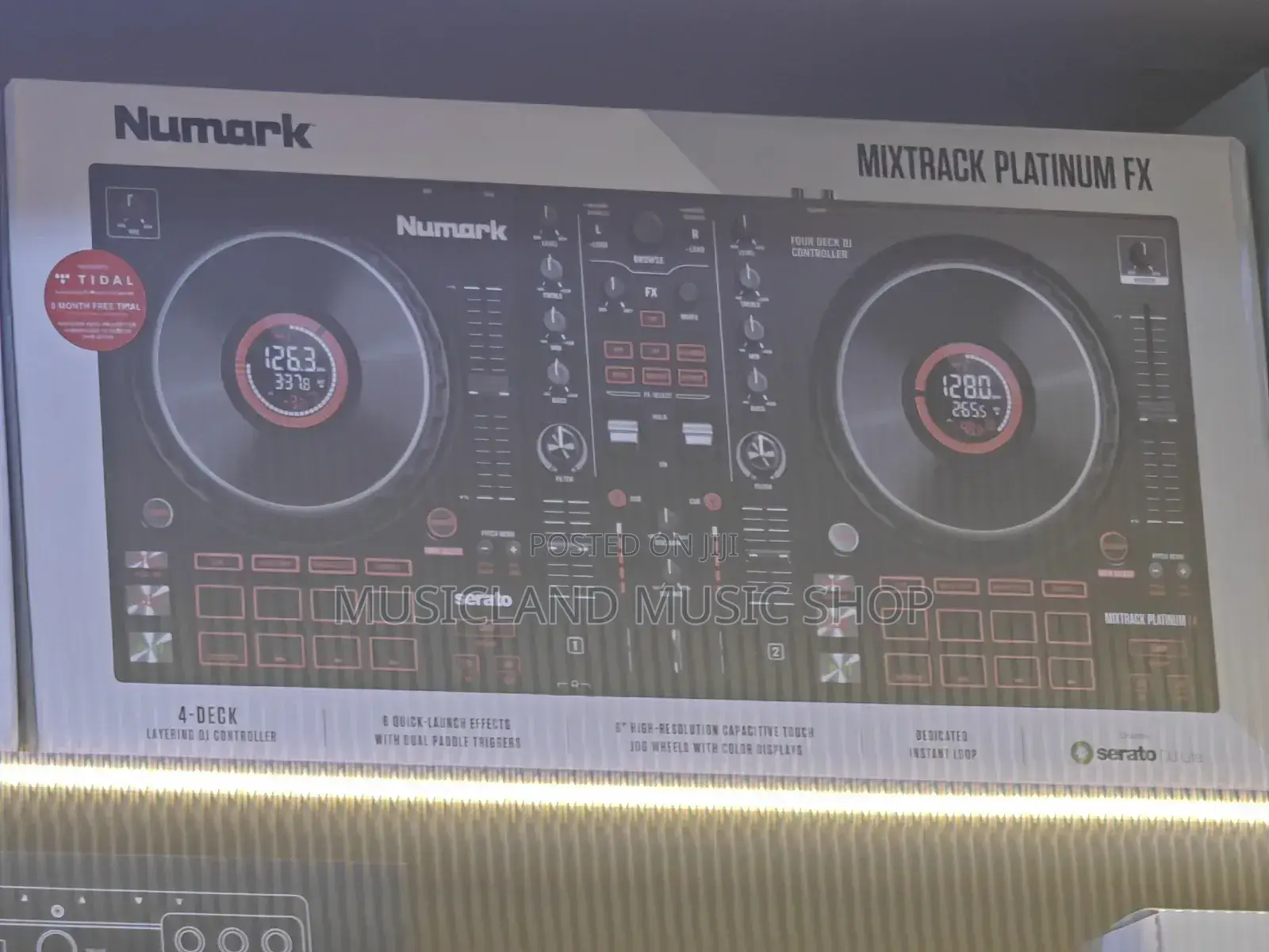 Numark Mixtrack Platinum Fx