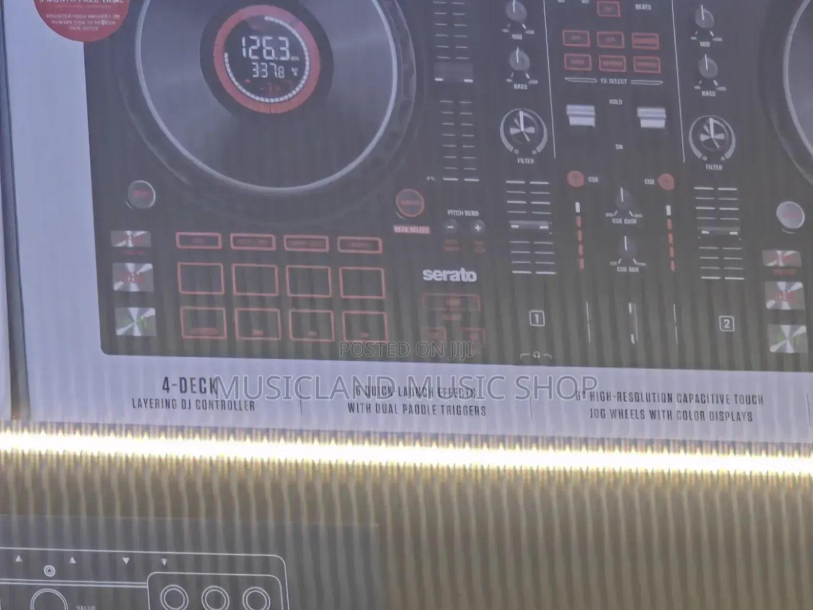 Numark Mixtrack Platinum Fx