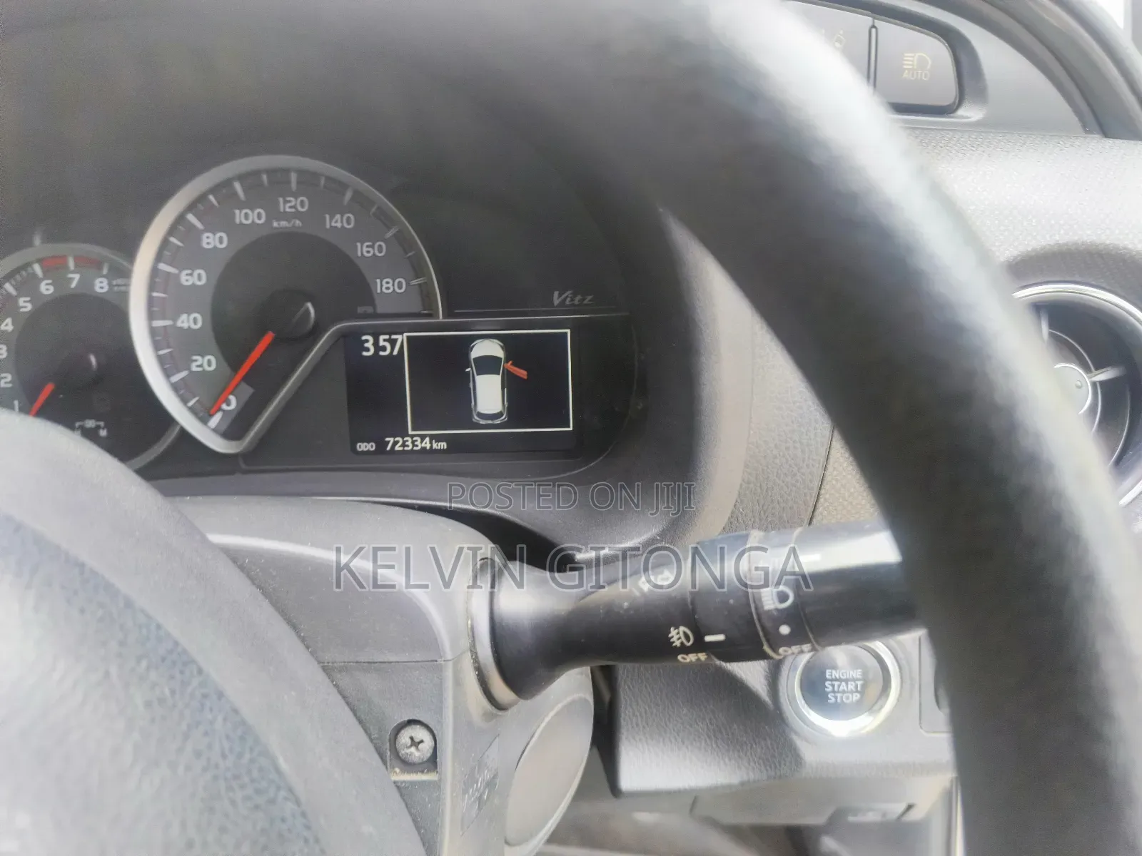 Toyota Vitz 2017 Silver