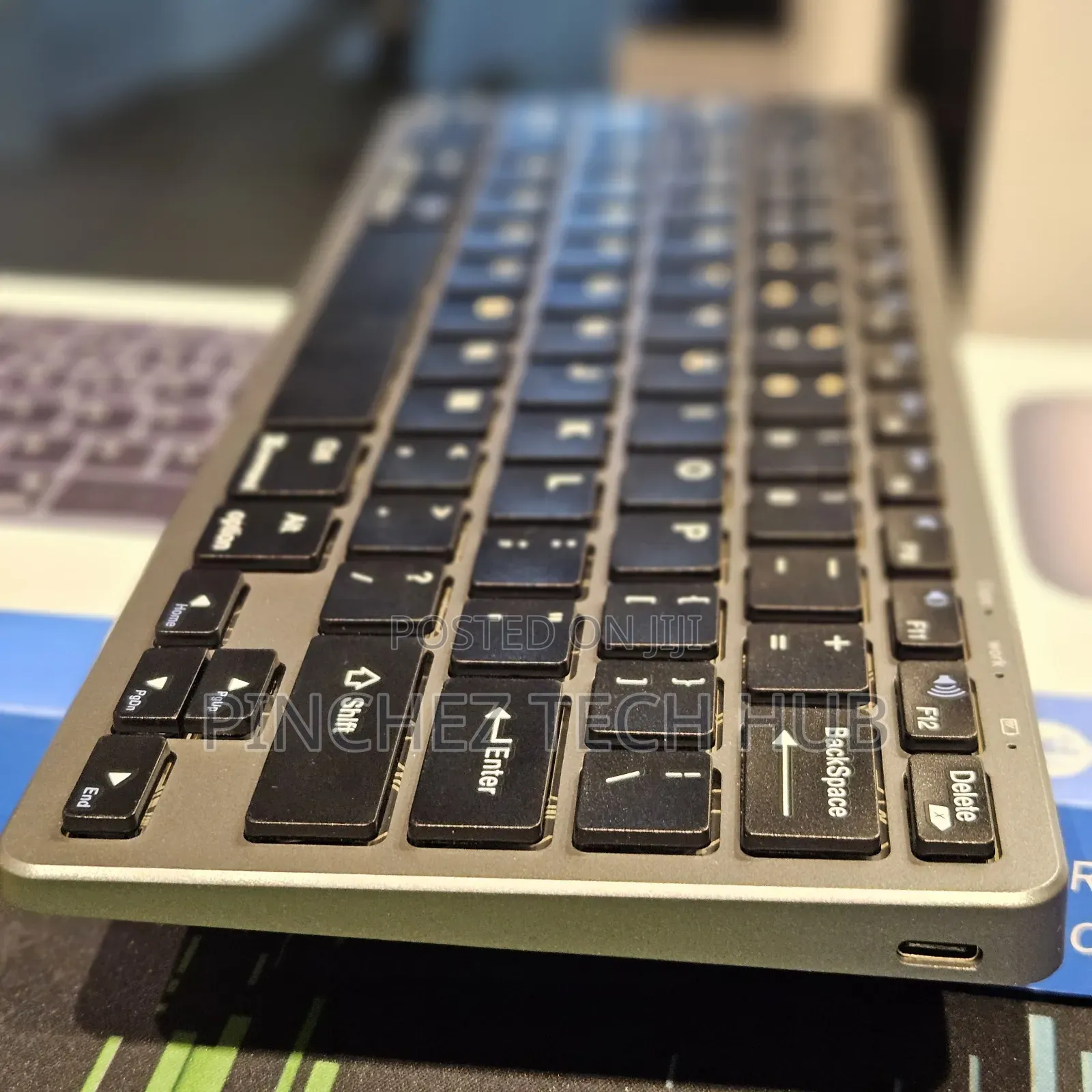 Wireless Bt + Mouse Combo