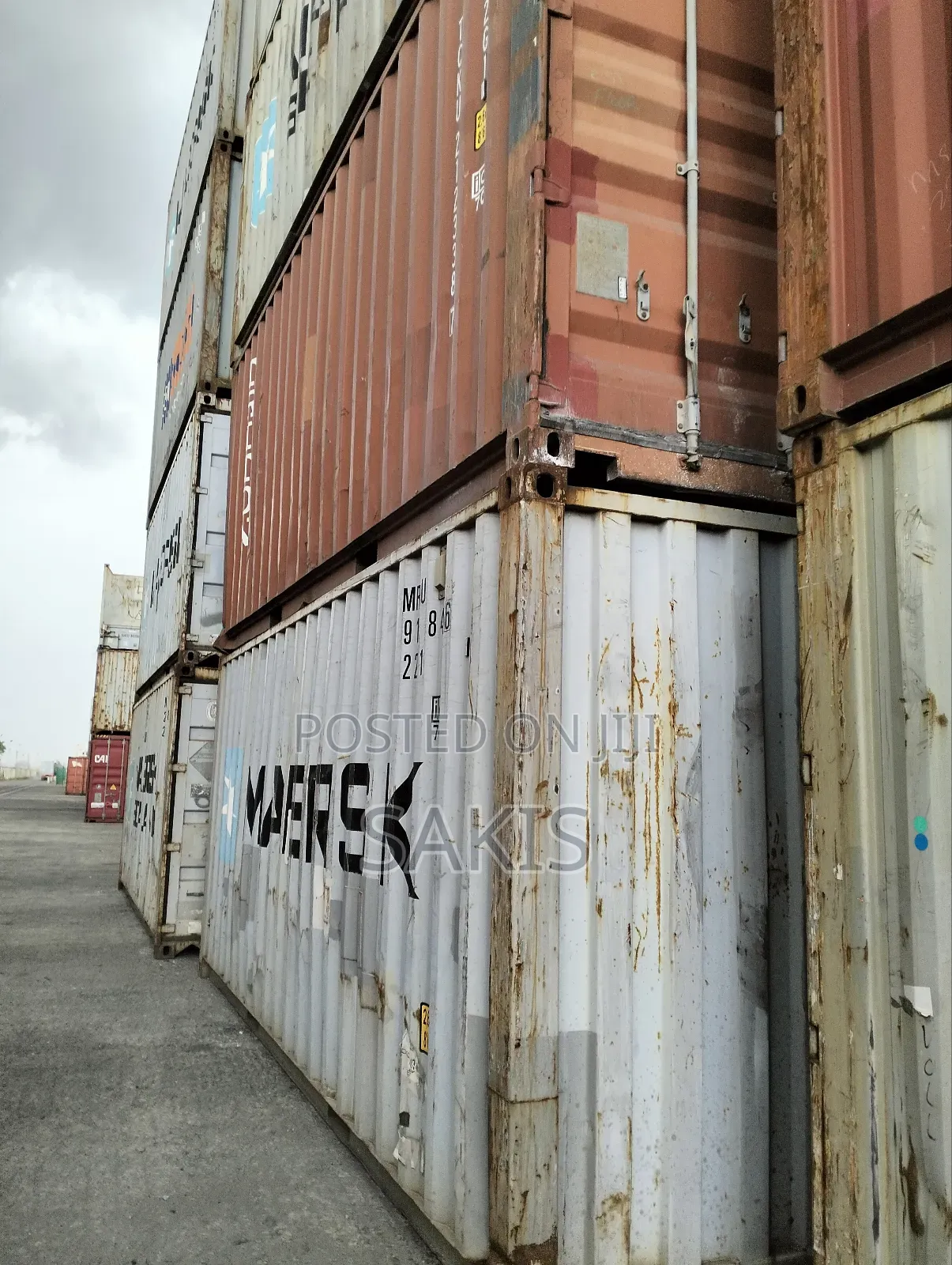 Dry Shipping Containers 20ft Available