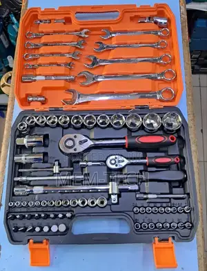 82pcs Toolset/Spanner Set