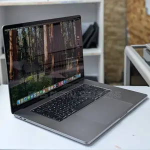 Laptop Apple MacBook Pro 2019 16GB Intel Core I7 SSD 512GB