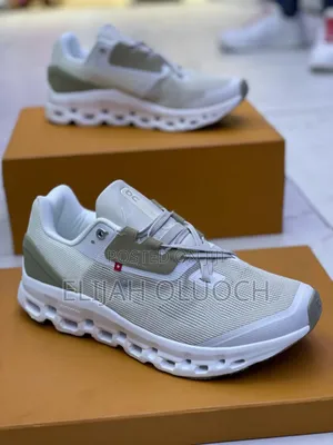 Cloudsurfer Trail Trainers
