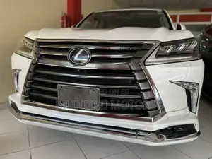 Lexus LX 2017 White