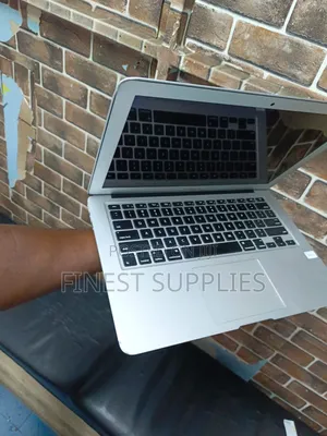 Laptop Apple MacBook 2017 8GB Intel Core I5 SSD 128GB