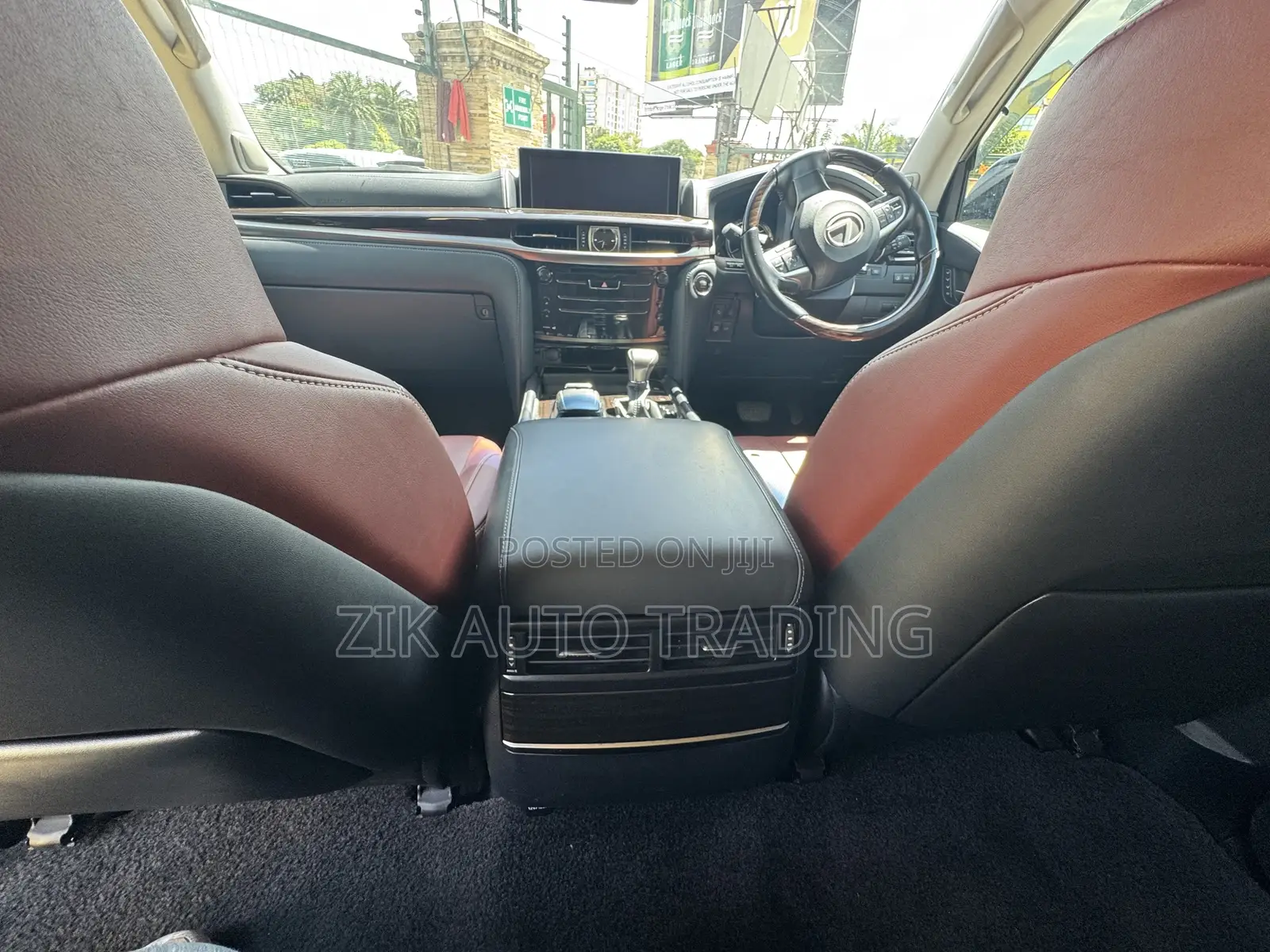 Lexus LX 2017 Silver